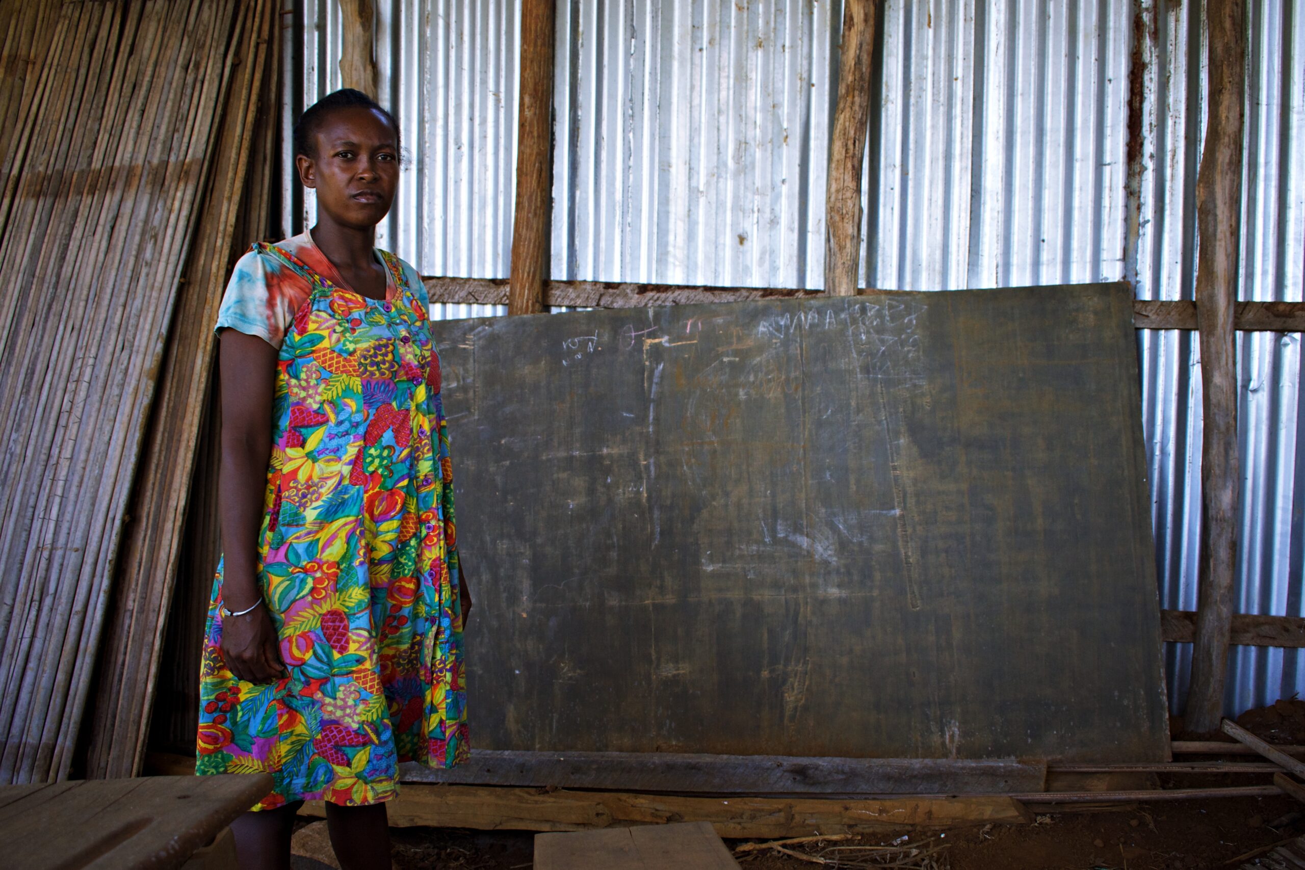 MONDAY – GOING NOT BACK TO SCHOOL Monday. The first day of the week. For many children, it’s time to go to school. But this is not the case for everyone. Climate change has intensified weather patterns in Madagascar, with more frequent and severe cyclones. Coastal communities, like Ambovobe in northern Madagascar, suffer greatly. Here, a primary school’s roof has been destroyed by strong winds, halting education for its children. They are forced to stay home. The teachers stay behind in an empty classroom. But isn’t education the cornerstone for a fairer and more sustainable world? Ambovobe, Madagascar